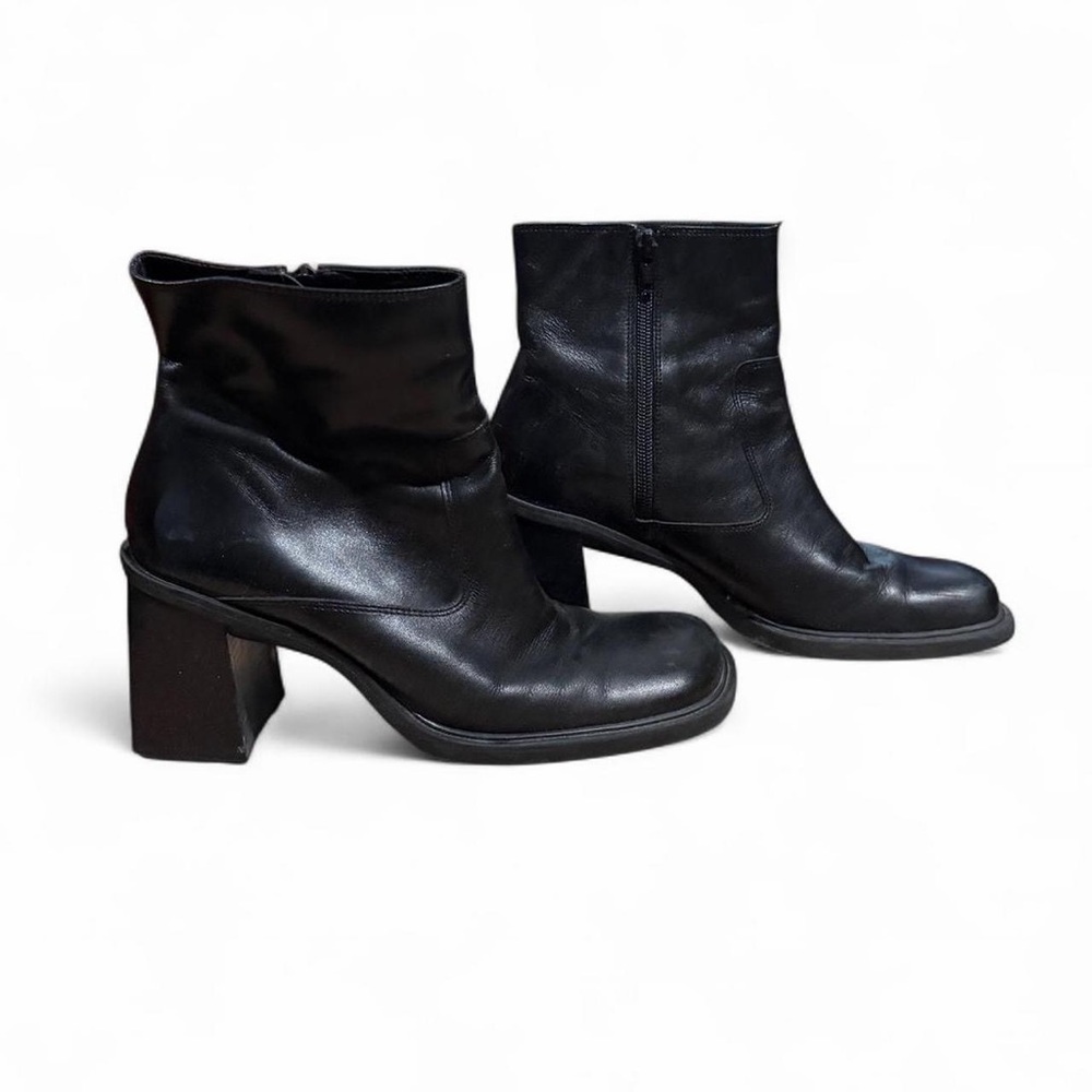 Vintage Nine West Black Leather Block Heel Ankle Boots